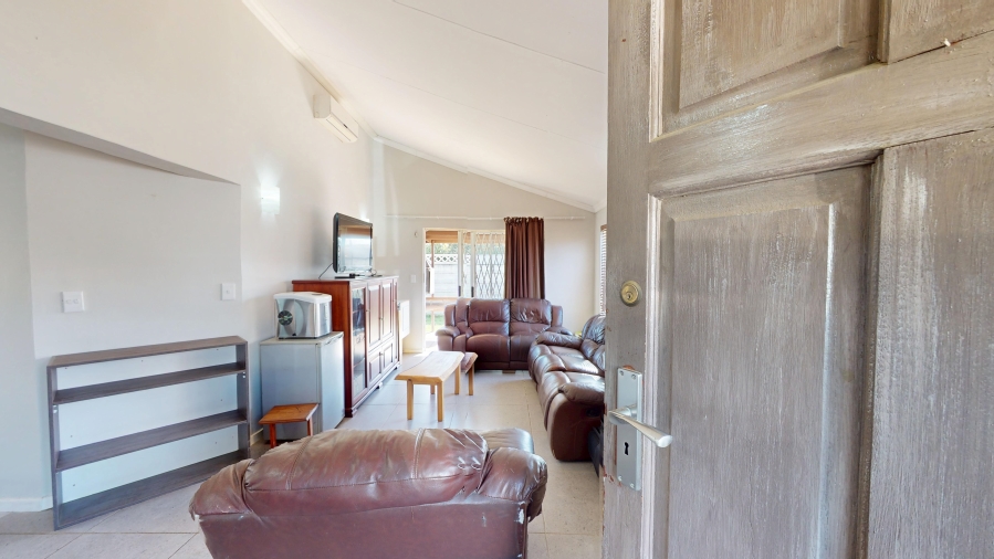 2 Bedroom Property for Sale in Admirals Park Western Cape